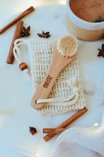 Facial Dry Brush