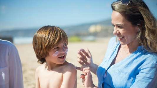 Ditch the Toxins: Safer Alternatives to Sunscreen and Bug Spray