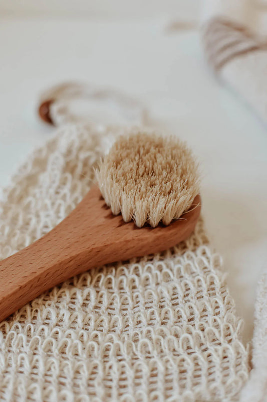 Facial Dry Brush